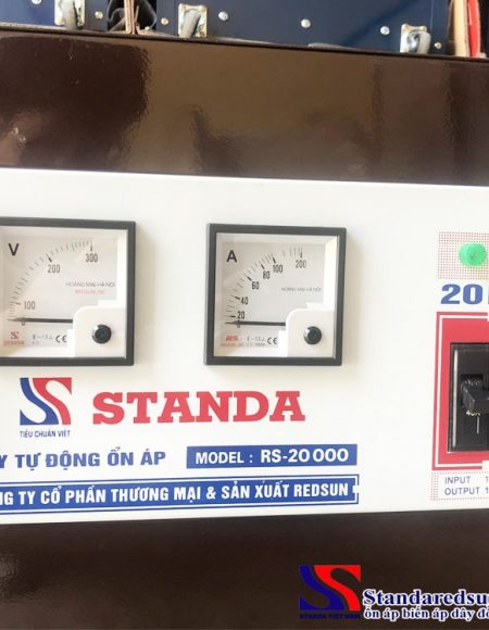 Ảnh mặt máy ổn áp Standa 20KVA dải điện áp 150V -250V