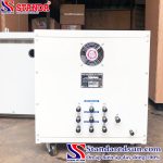 Ảnh biến áp tự ngẫu Standa 50KVA dải 380V -250V -200V mặt sau của máy
