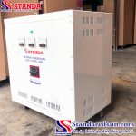 Biến áp tự ngẫu Standa 50KVA dải 380V - 220V - 200V mặt nghiêng của máy