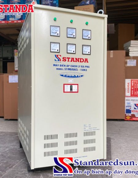 Hình ảnh biến áp cách ly Standa 150KVA 3 pha dây đồng 100% mặt nghiêng của máy