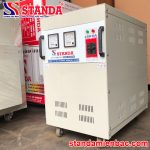 máy ổn áp Standa 25KVA dải 90V -250V dây đồng 100% mặt nghiêng của máy